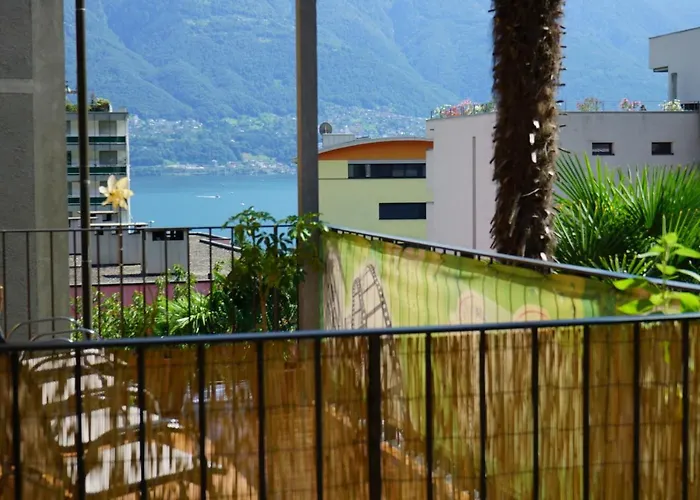 Baia Del Re Da Joli E Amedeo Maggiore Minusio